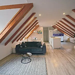  Apartment Loft Cindro