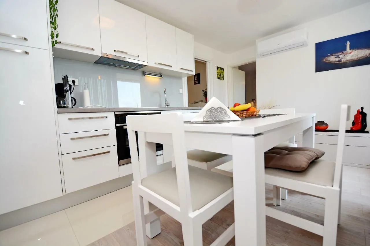 Frana Apartment Split