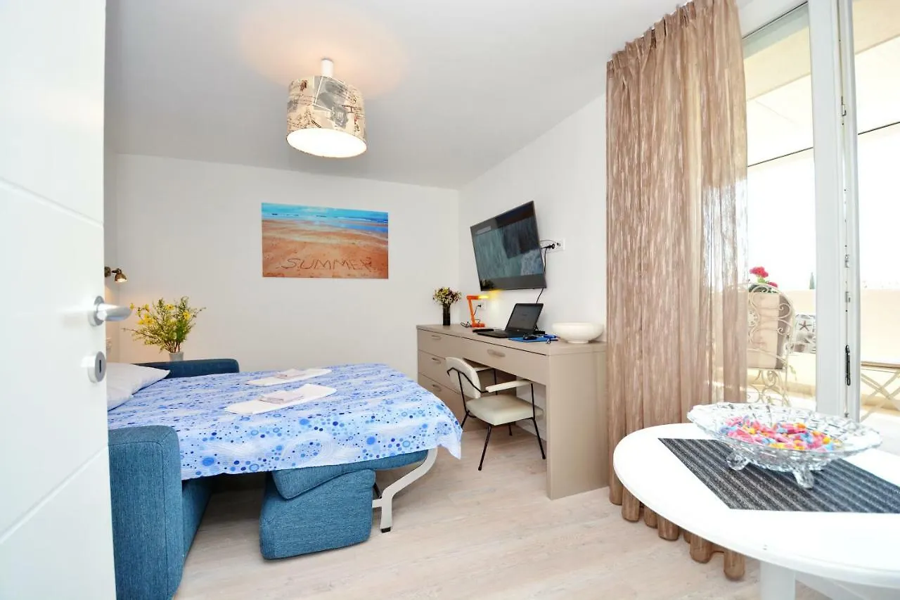 Frana Apartment Split
