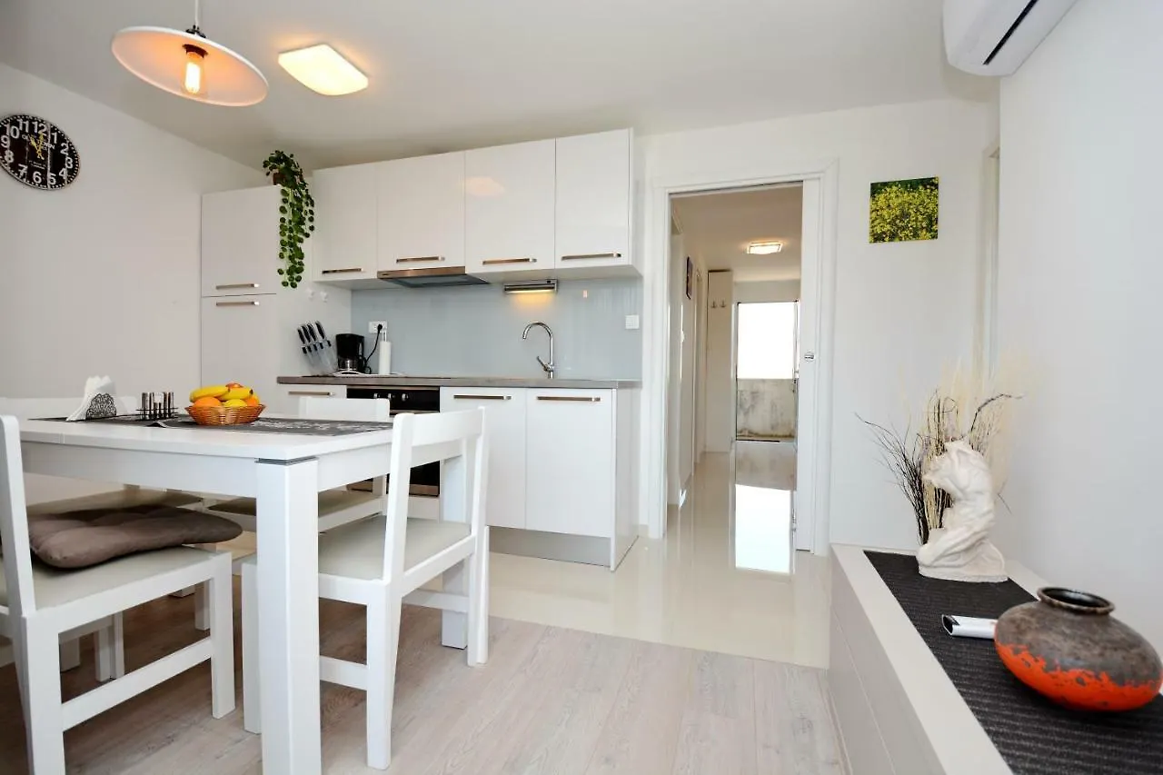 Frana Apartment Split